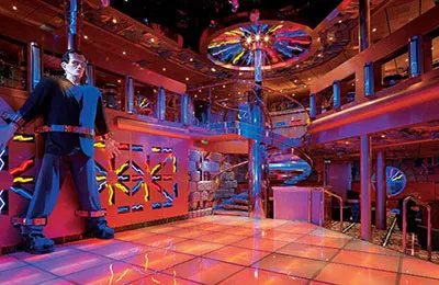photo 6 Carnival Miracle ®