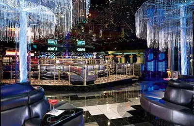 photo 3 Carnival Sensation ®