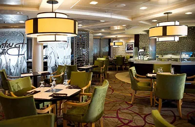 photo 4 Celebrity Infinity