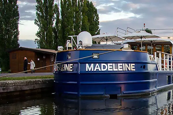 photo 2 Madeleine