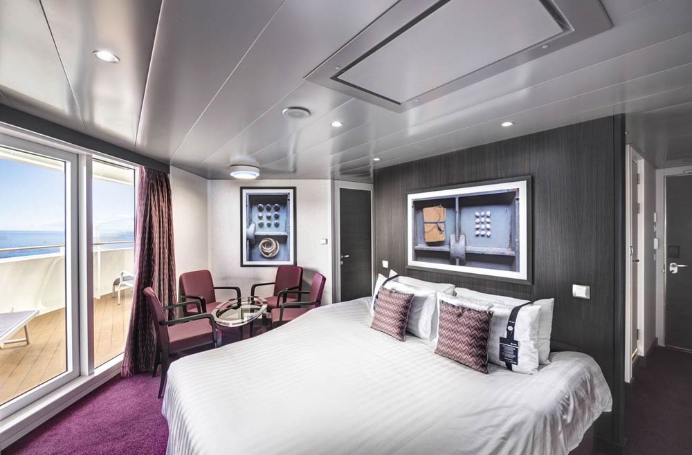 Grand Suite Terrace & Whirlpool msc-crociere-msc-bellissima-suite-jacuzzi