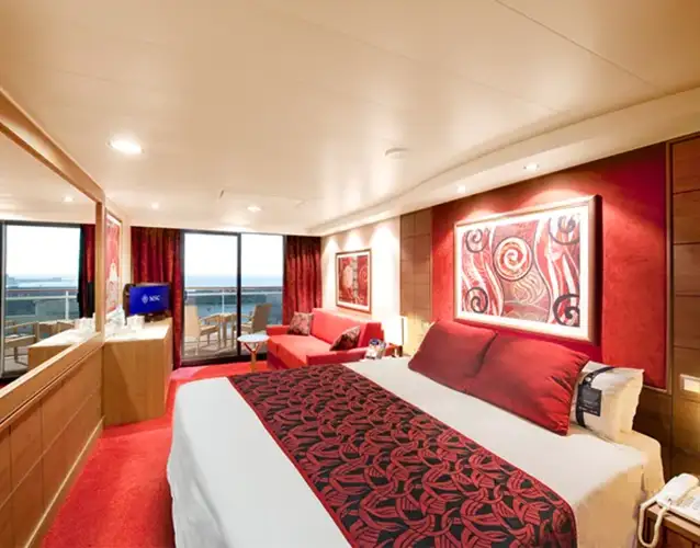 Suite Aurea Premium msc-crociere-msc-poesia-suite-2021.webp