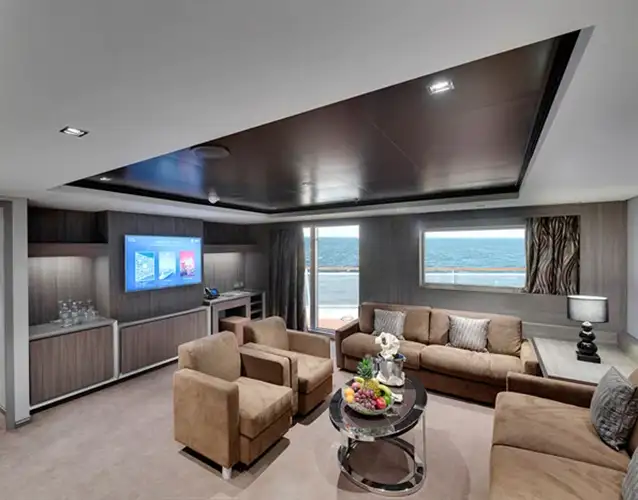 Yacht Club Royal Suite msc-crociere-msc-seaview-yc-royal-suite.webp