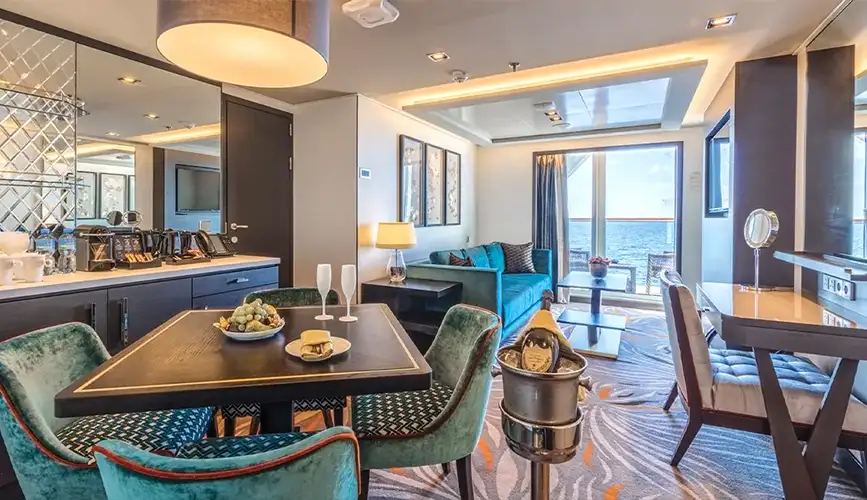 resort-world-cruises-genting-dream-palace-penthouse-suite.webp