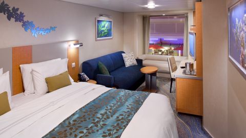 Interior Promenade View royal-caribbean-wonder-of-the-seas-2t