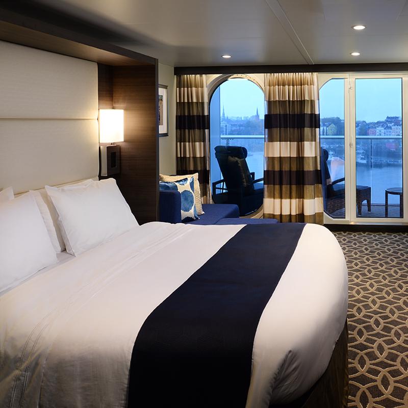 Junior Suite royal-caribbean-wonder-of-the-seas-junior-suite