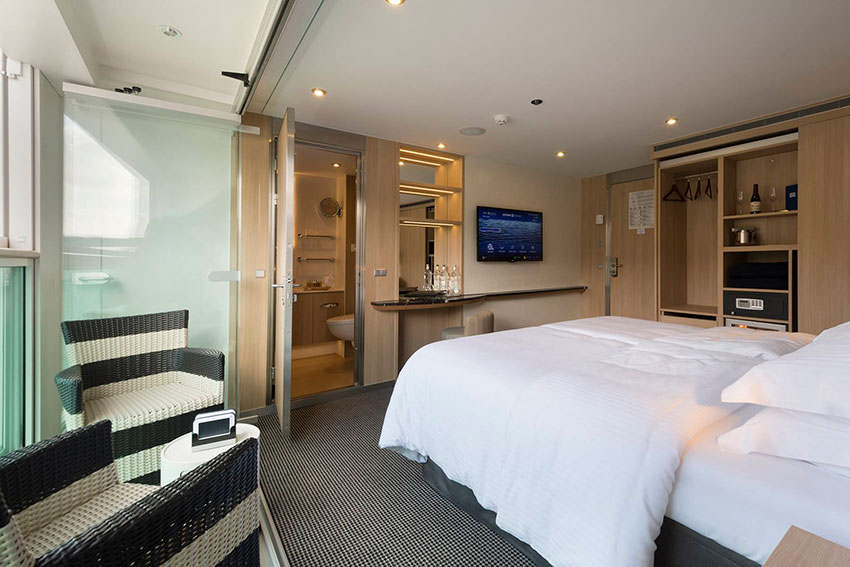 Riverview Suite scenic-scenic-azure-c1